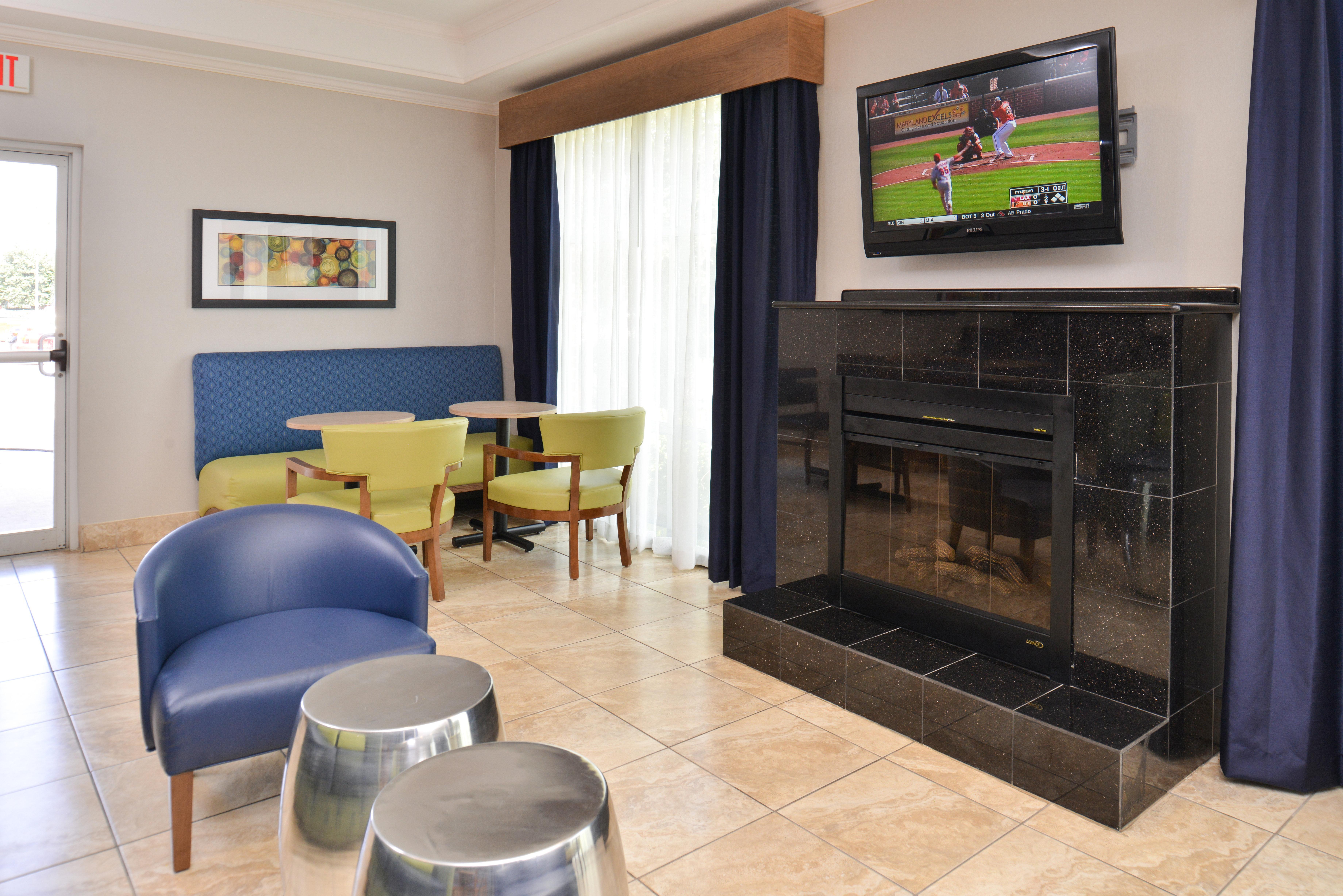 Holiday Inn Express & Suites San Antonio South Eksteriør bilde