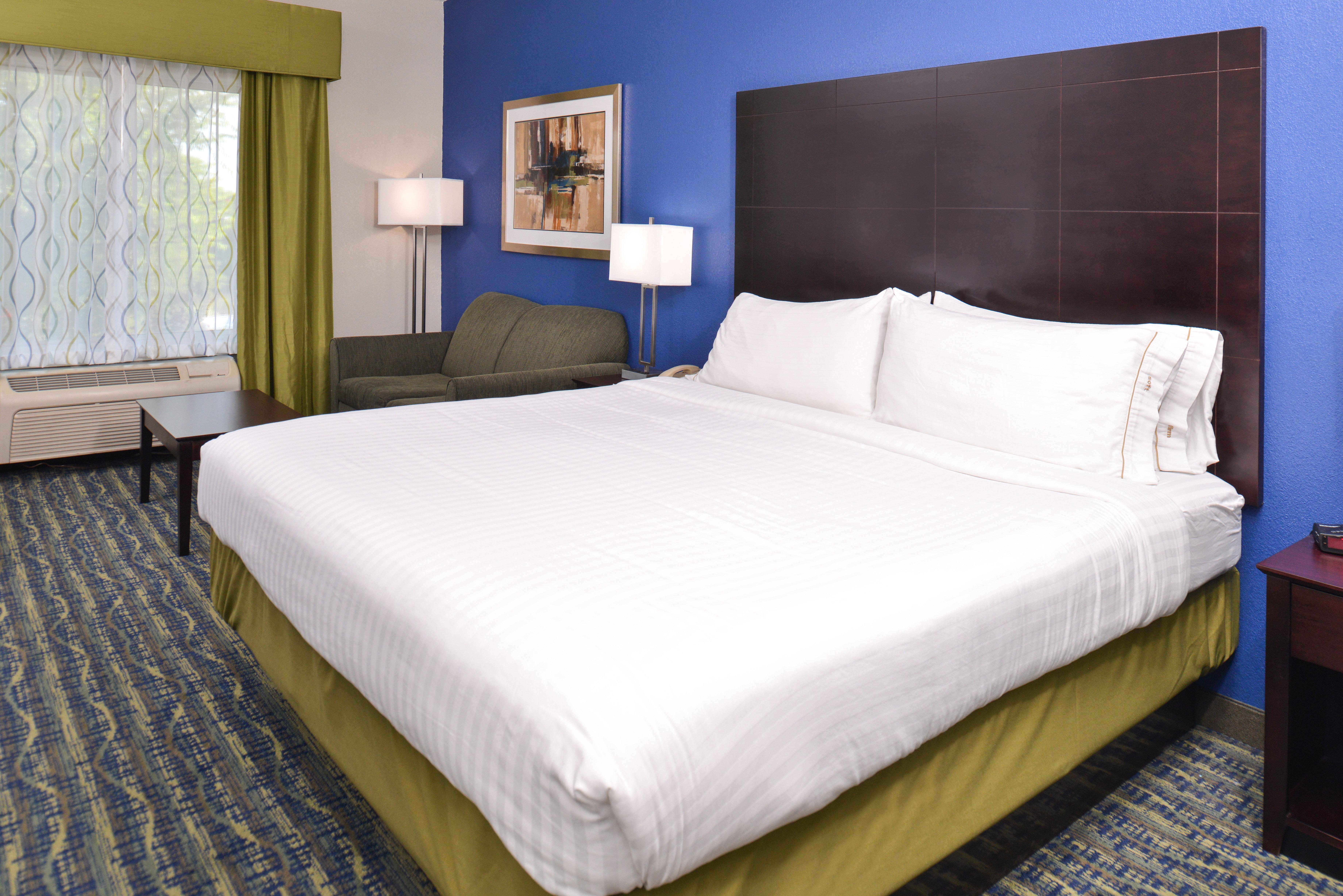 Holiday Inn Express & Suites San Antonio South Eksteriør bilde